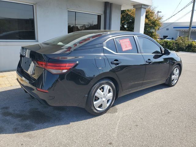 Designed to impress, built to perform—meet this Pre-Owned 2021 Nissan Sentra! View more --> bit.ly/4t7w6uW