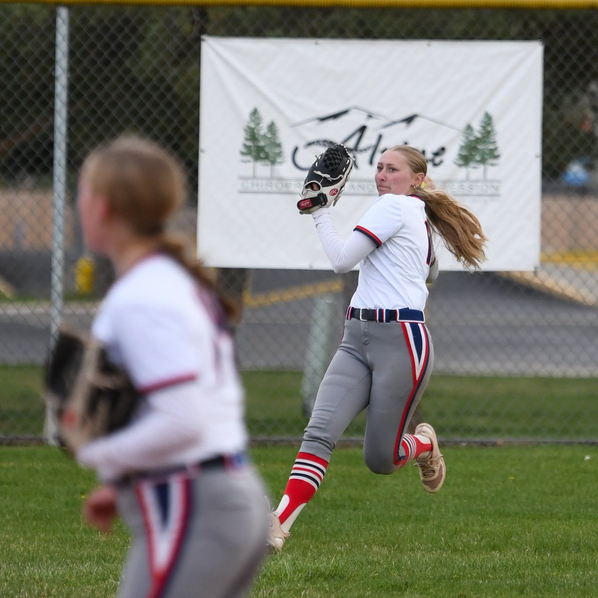 ValleySportsPix's tweet photo. Bulldogs vs Vikings #WEareEHS #ThisIsTheCWAC #CWACSoftball2026  #WIAAWA #SportsPhotography https://t.co/5YYdB6LPGS