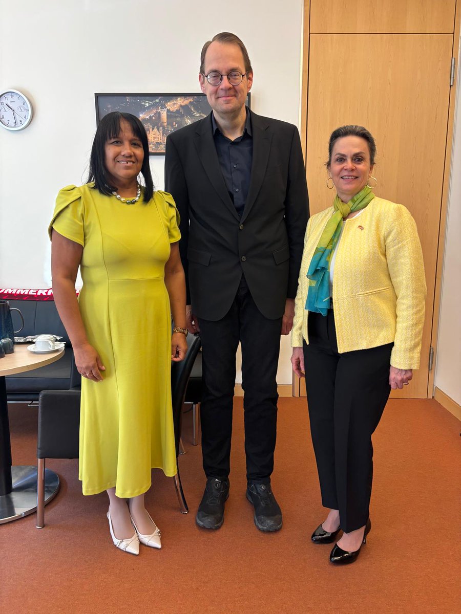 EmbaCubaAlemania tweet media