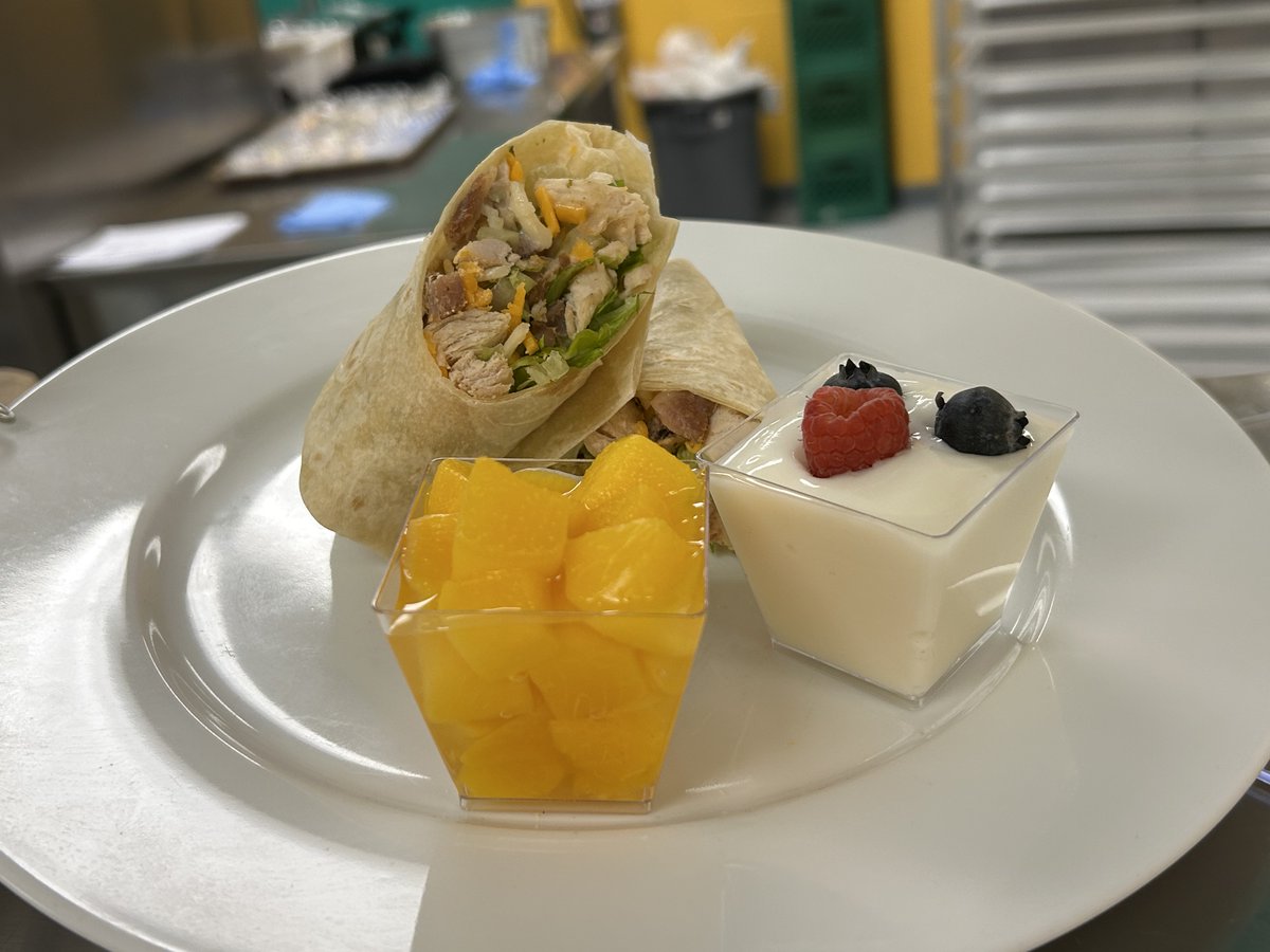 EDU_GovNL's tweet photo. This program is part of #GovNL’s commitment to providing nutritious accessible food to students. Having access to nutritious food helps ensure students can focus on learning every day. 3/3 https://t.co/8sYRgRPD57