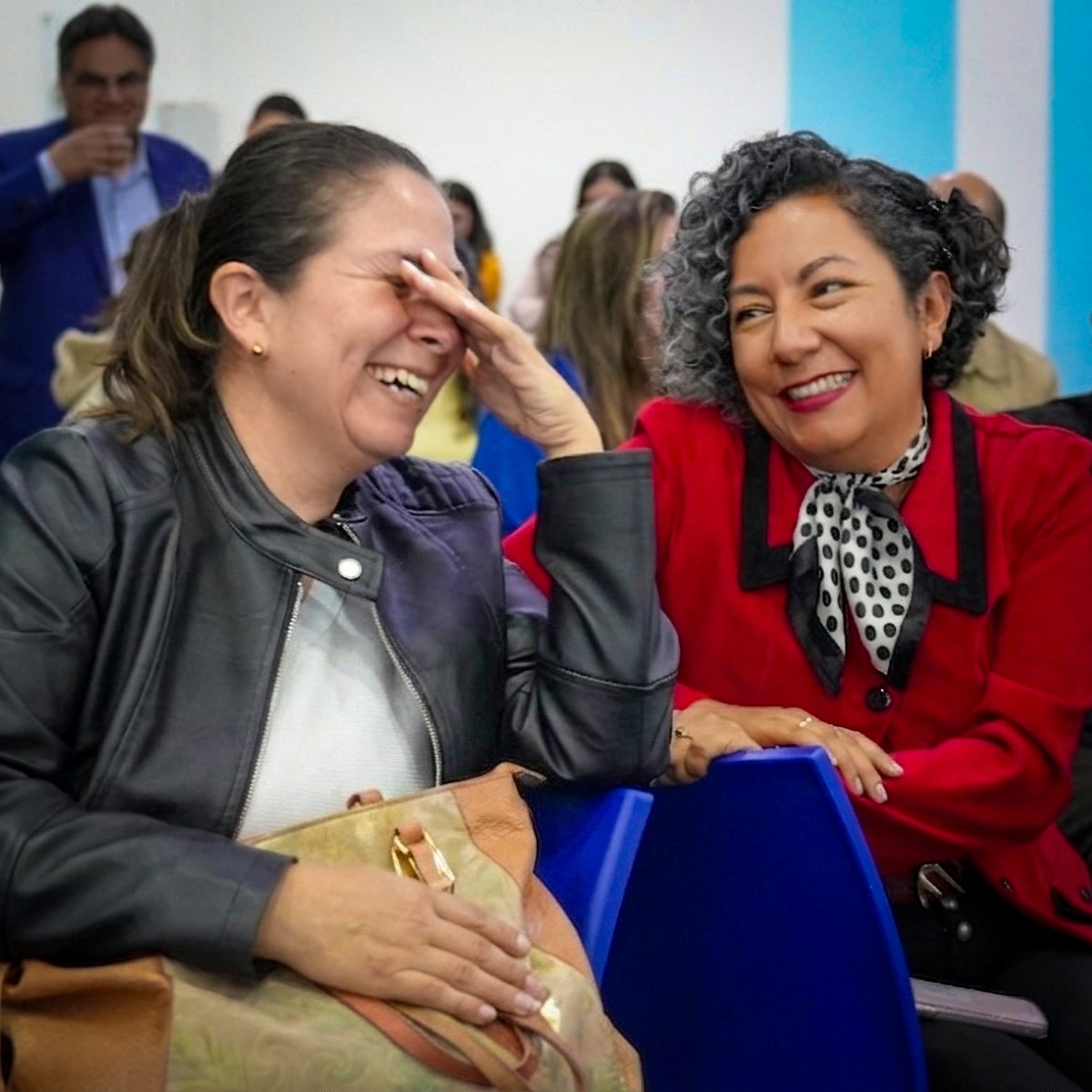 Unicafam tweet media