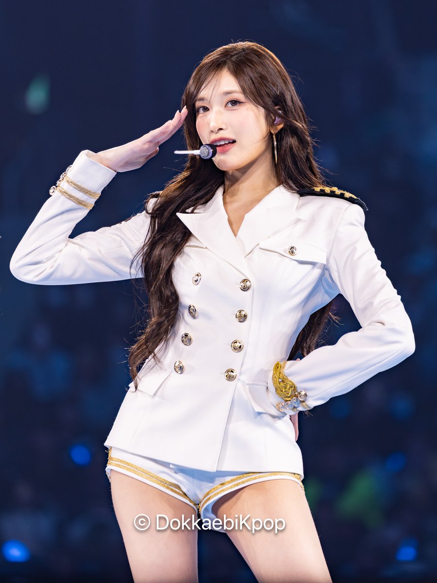 DokkaebiKpop's tweet image. 260322 IVE &amp;lt;DIVE into IVE&amp;gt;

#IVE

#이서 #LEESEO #아이브