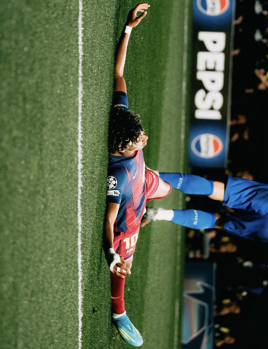 " THE WINNER TAKES IT ALL "

أغنية تحسها صُنعت من أجل برشلونة 😓💔

#برشلونة #دوري_أبطال_أوروبا