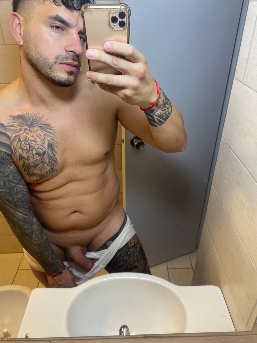 Pretty boy tweet media