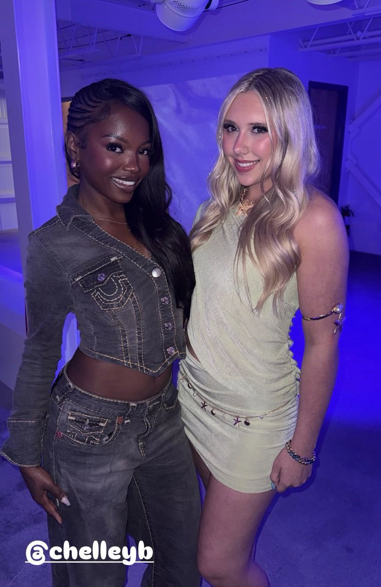 🍒 mind you, shes an executive producer tweet media