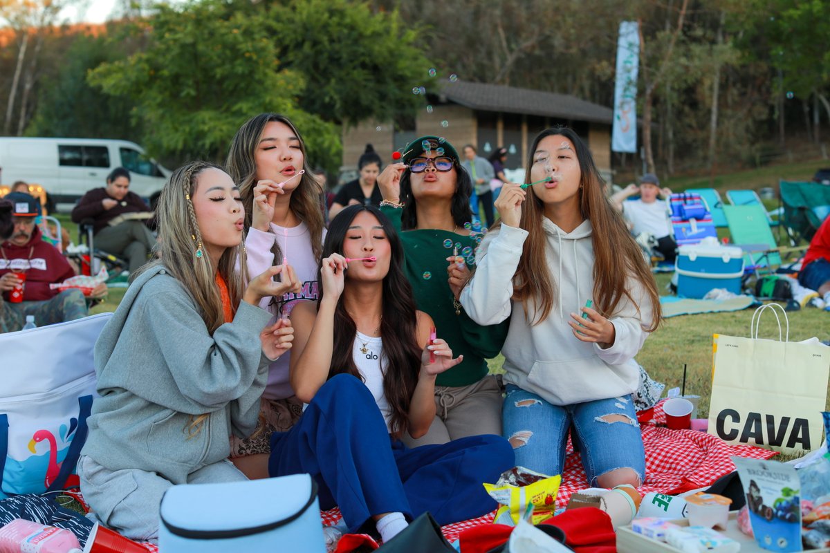 OCParks's tweet photo. Summer is calling and the lineup is set! Make #OCParks your ultimate hangout with friends and family at the OC Parks Summer Concert Series and Sunset Cinema. Movies run June 5 – Aug. 28, and concerts run July 9 – Sept. 3, all with free admission and free parking. ☀️🎬🎶 https://t.co/dZv9iLL2kw