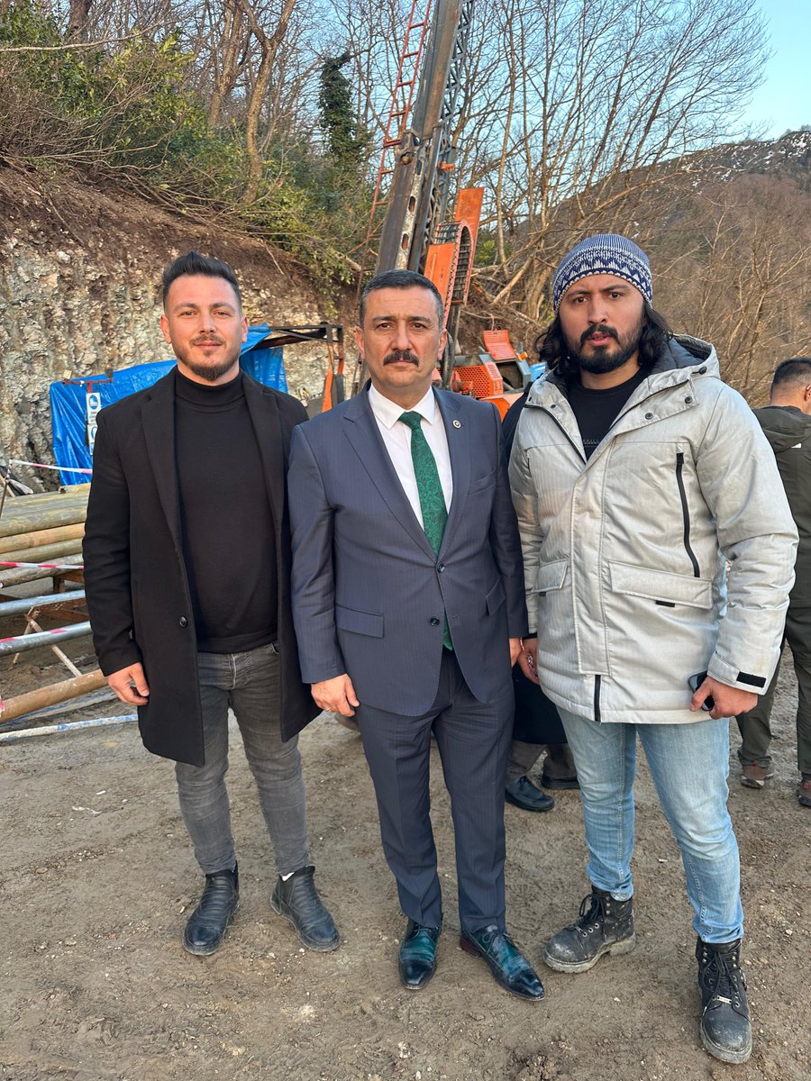 Sonunda birisi sesimizi duydu!
İyi parti Bursa Milletvekili Sayın Türkoğlu'na 1000 rakımdaki Alagöz Madenin hukuğa aykırı sondajın başına gelip Adalet Bakanlığına, Çevre ve Şehircilik bakanlığına yapılan usulsüzlüğü derhal sonlandırmaları çağrısında bulundu. 
Bakın tekrar