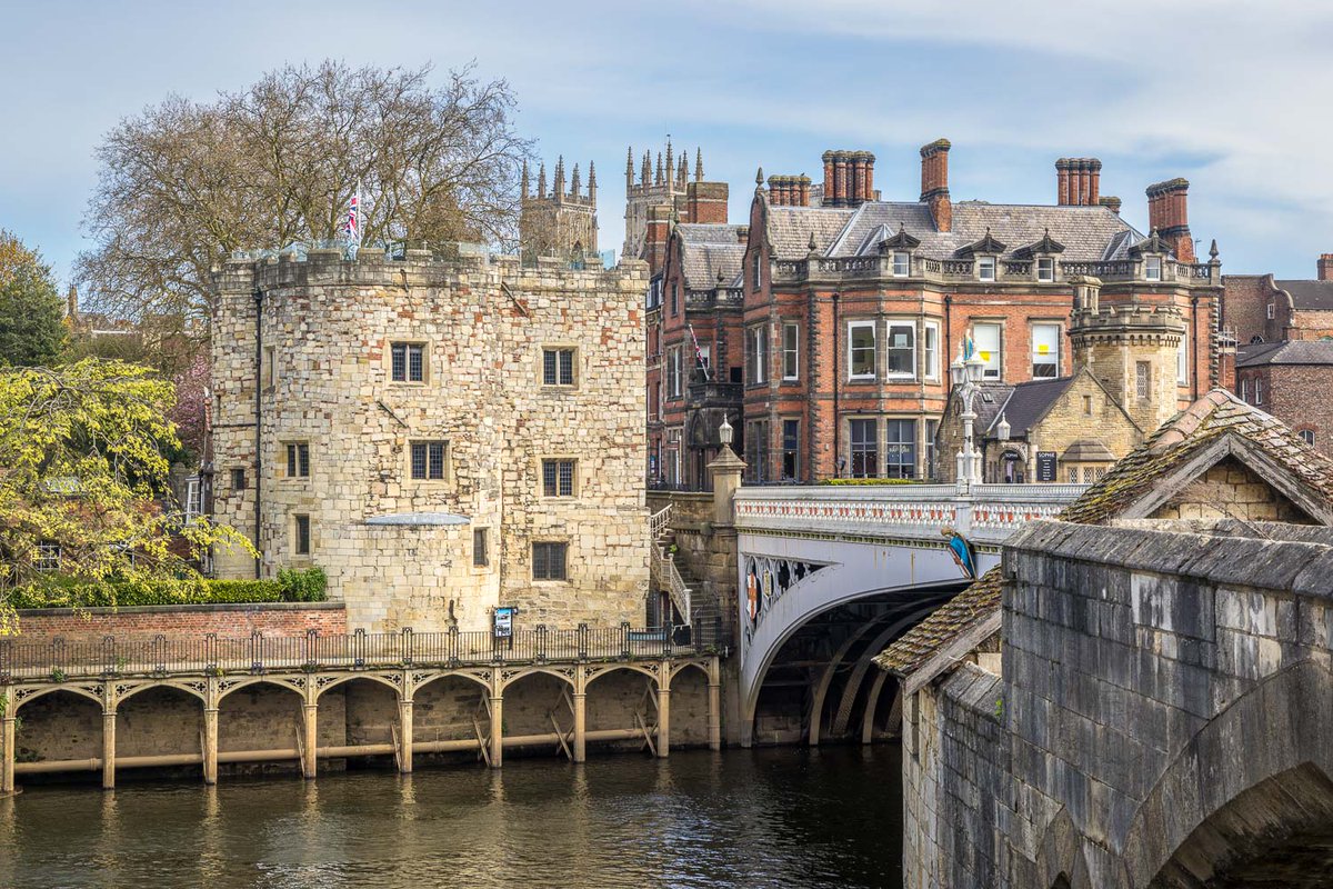 Andrew Locking tweet media