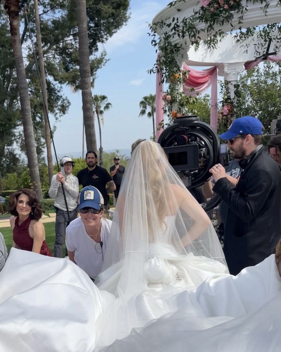 🚨New look at Cassie’s wedding in ‘EUPHORIA’ Season 3