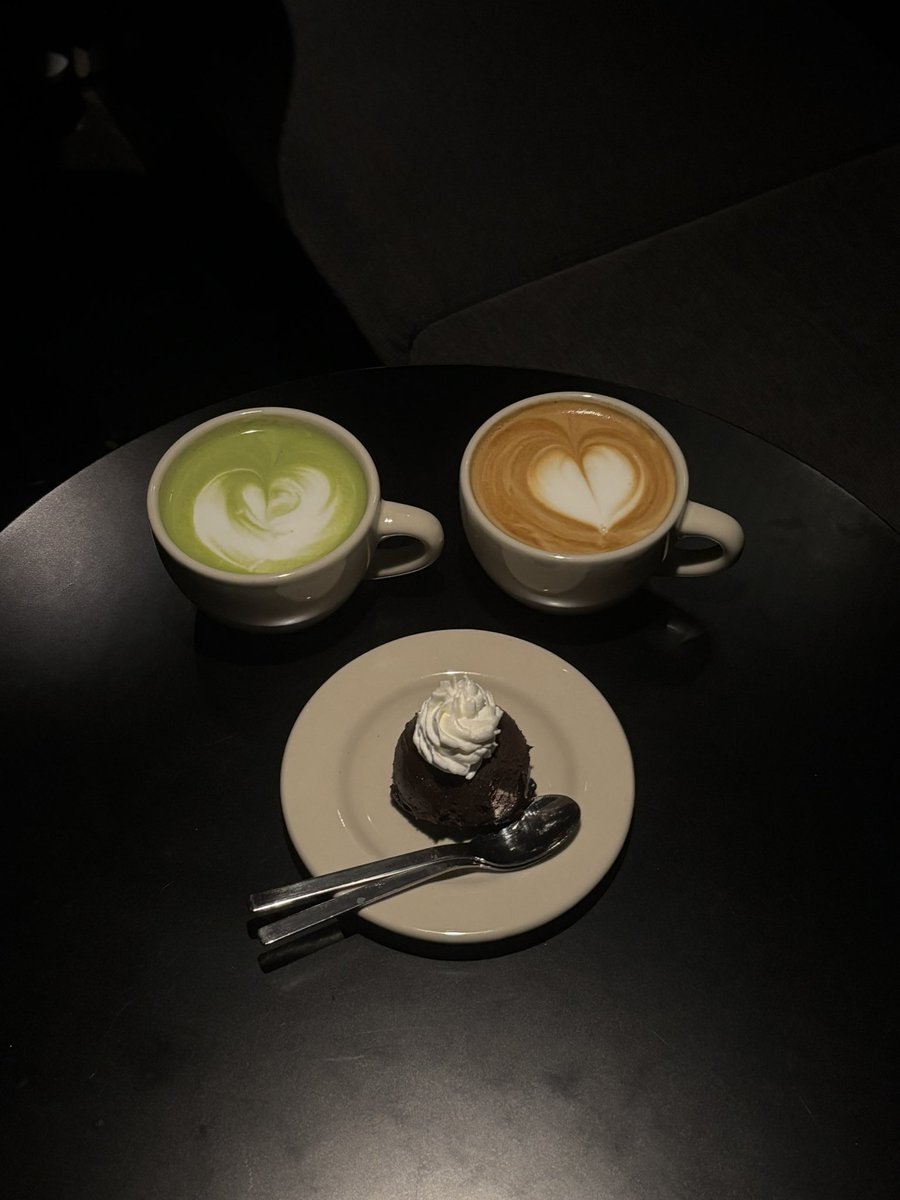 __24melty's tweet photo. チートデイはカフェはしご☕✧ https://t.co/YkICNpN6CW