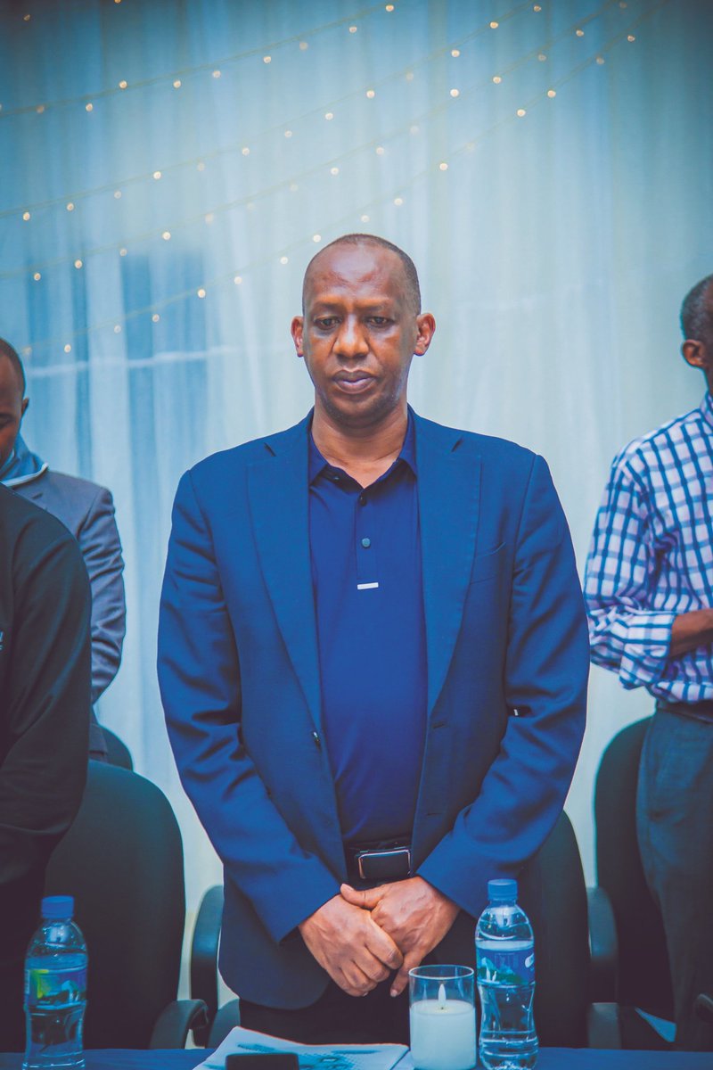 Kimisagara_Sect's tweet photo. Birikuba:Abaturage b'Umurenge wa #Kimisagara  n'inshuti zawo zaturutse hirya no hino turi mu Mugoroba wo Kwibuka ku Nshuro ya 32 Jenoside yakorewe abatutsi muri Mata 1994.Umuhango ukaba urikubera  mu Kigo cy'Urubyiruko cya Kimisagara 
Twibuke Twiyubaka #Kwibuka32 https://t.co/QjxqdMRzig