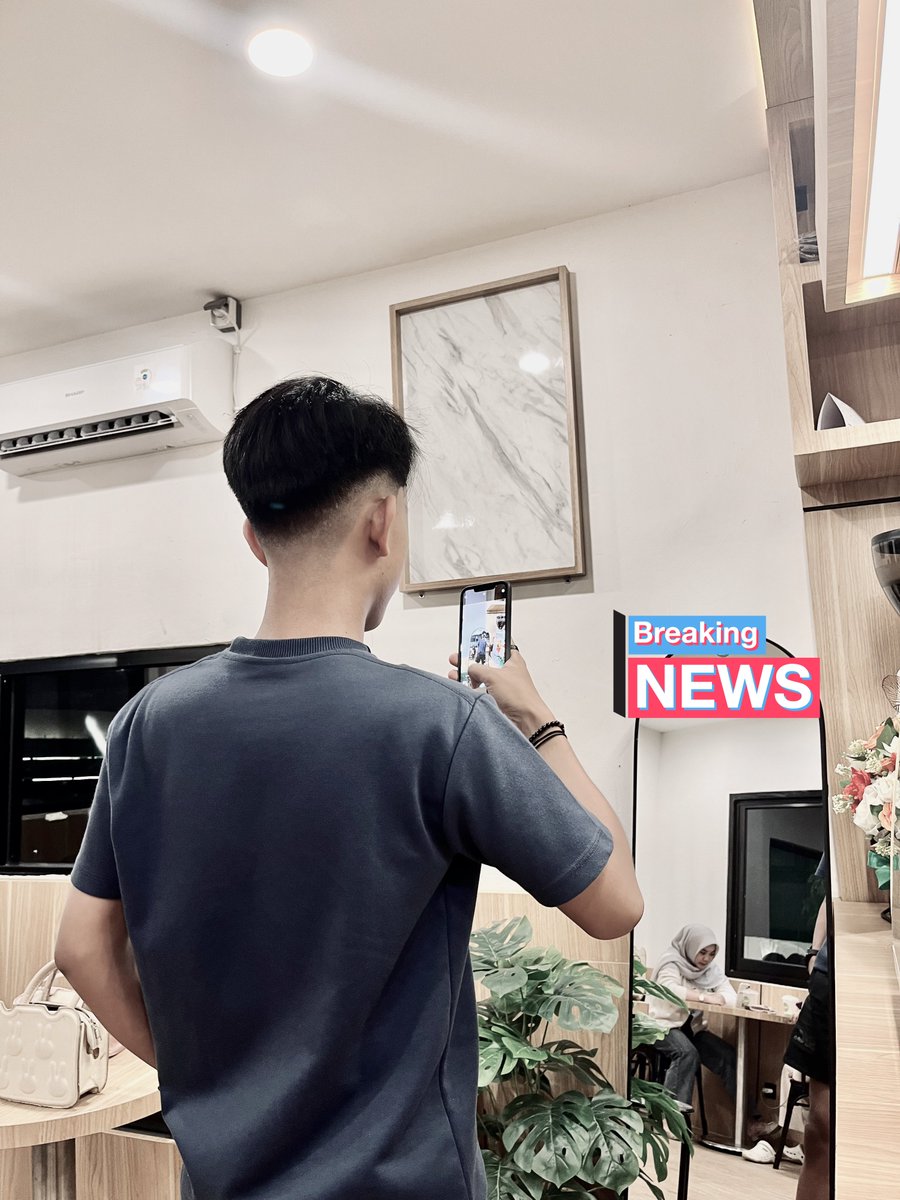 essegrape20's tweet photo. ayo ciuman sampai dipisahin warga #gaymakassar https://t.co/uXKRZs0Z7h
