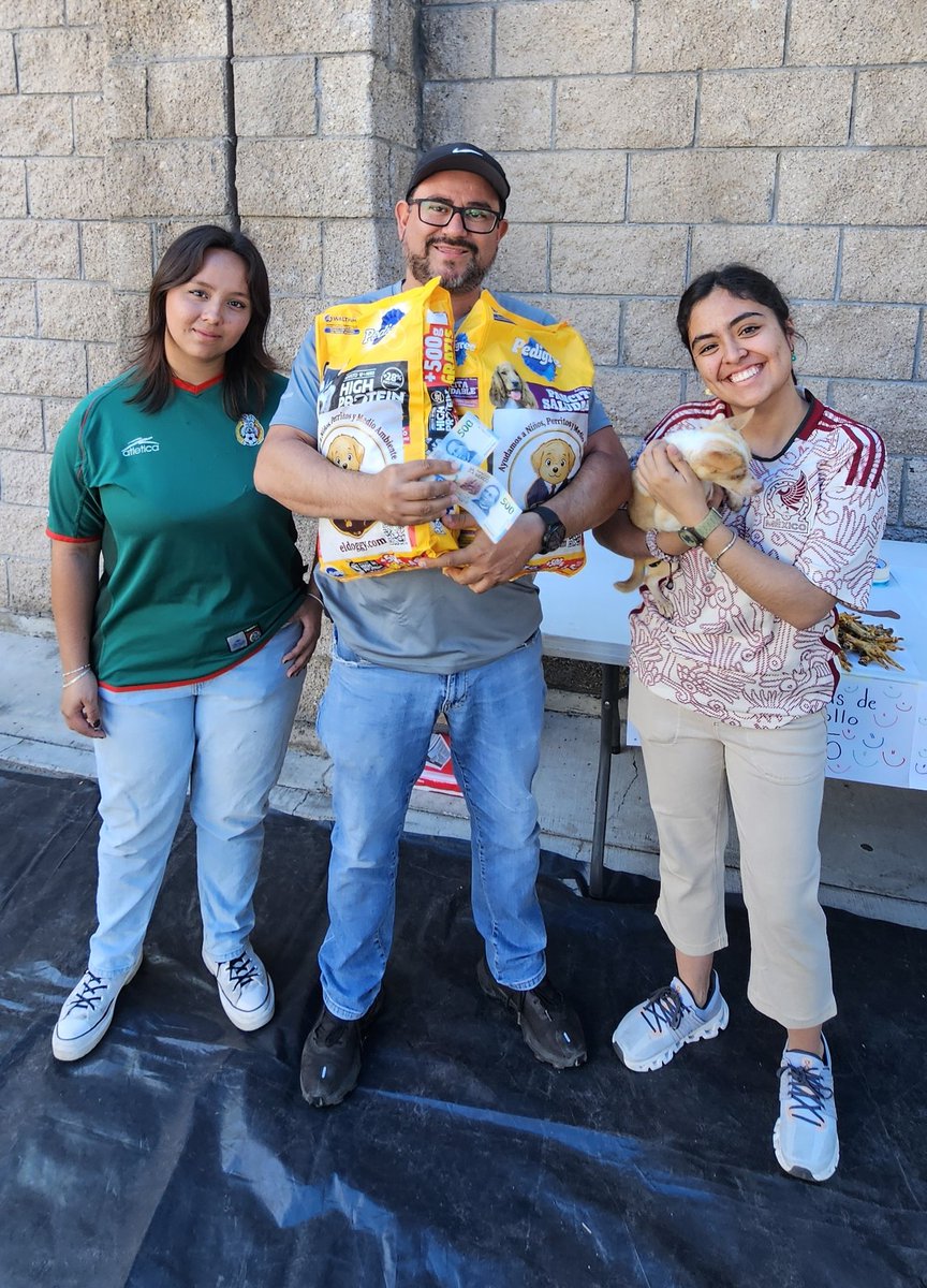 Malajaxx's tweet photo. La #FDCL tomó acción y pudimos apoyar a la Fundación Angeles de Mascotas A.C. de Aguascalientes Mx
Un Honor para mi representar a $Doggy en este tipo de acciones a nombre de mis Devs @adriansanpei e @isracryptoeth y de toda la hermosa comunidad del perrito de #LATAM
#PPDALVC https://t.co/7cSxaiIV3c