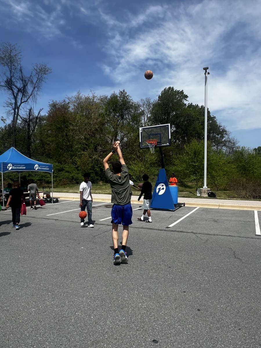 mcpnews's tweet photo. Happening Now! 🏀 Come out to 3310 Gateshead Manor Way! The block party is going strong and the basketball games are heating up 🔥Bring your squad, and catch the action - it’s all happening right here! #MCPNews #MCPD #BlockParty2026 https://t.co/hgQ2Aki2zR