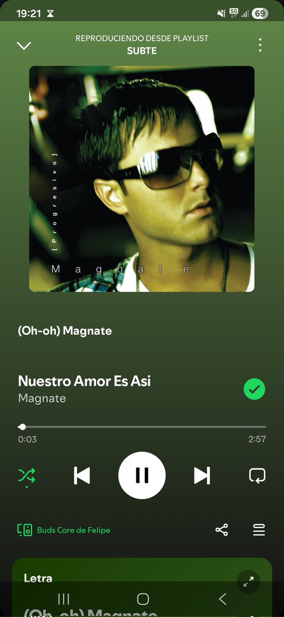 FelipeTucson's tweet photo. Basta de reggaetones pa tiktok y esas weas, que vuelvan los palos. https://t.co/AzBTcEnANo