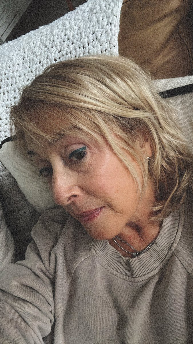 BLONDIE ™️🌟🦋¯\_(ツ)_/¯🦁🩵🤍🩵🙈🙉🙊 tweet media