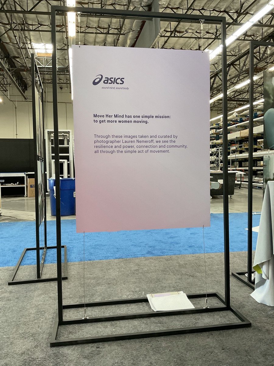 DAndreaVisual's tweet image. Not your typical display system.

Custom fabricated frame with cable suspended printed panels creates a unique, open format that keeps graphics aligned while staying visually light.

#CustomFabrication #DisplayEngineering #LargeFormatPrint