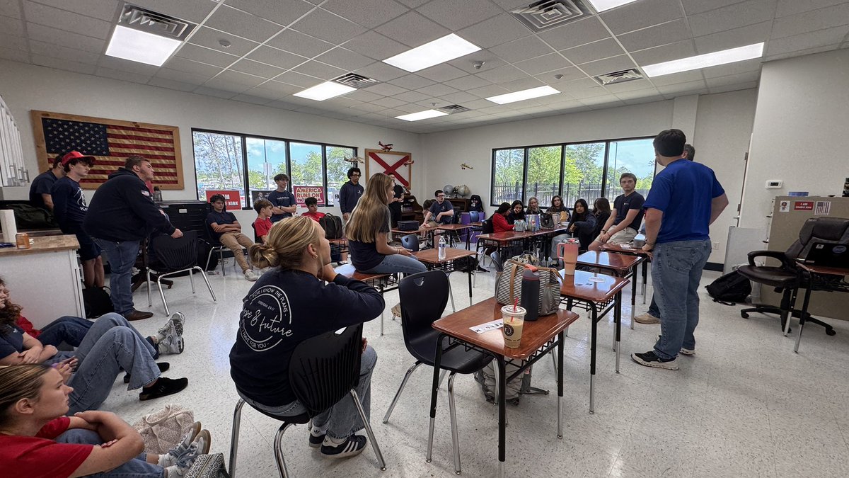 Maddie Lawrence tweet media