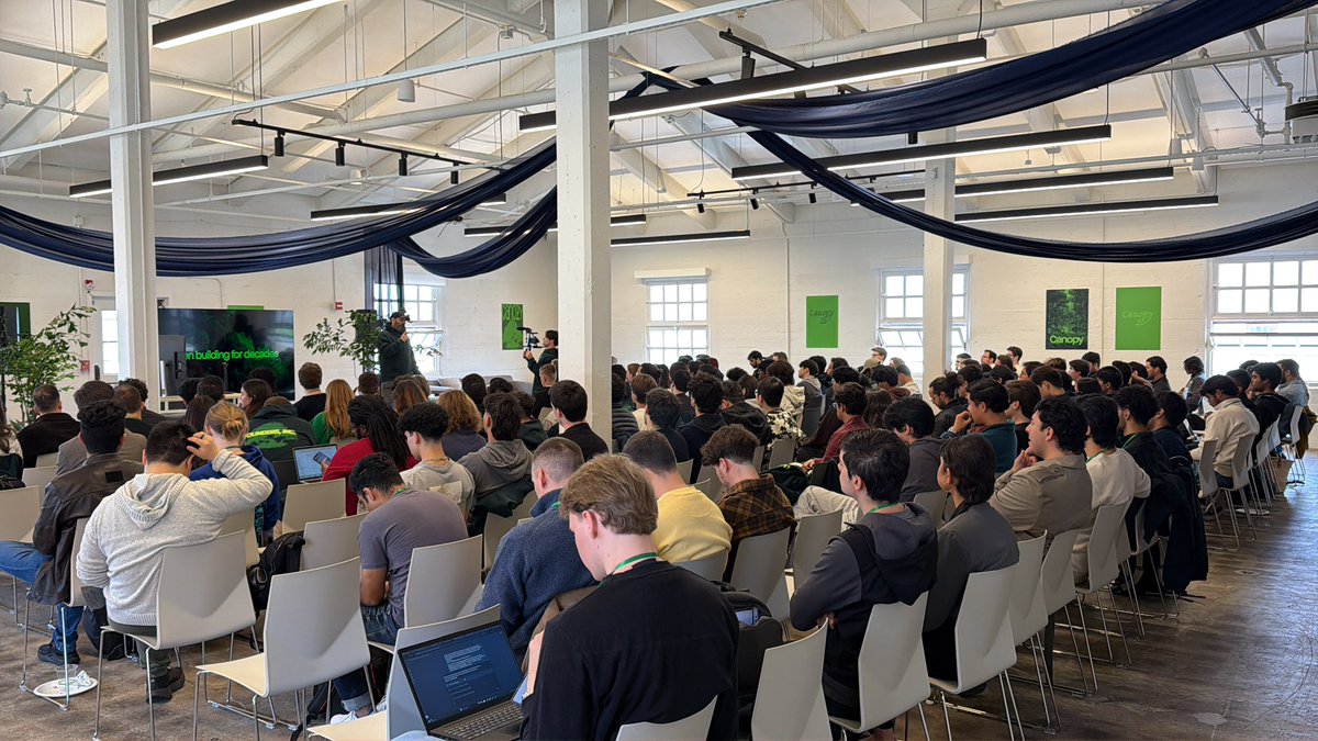 hthieblot's tweet image. Canopy kick off. 200 founders IRL + 1,000 online. 

Step 1: crystal clear clarity on what you are building, one liner
Step 2: setup up agressive goals for the next 5 weeks
Step 3, lock the fk in.