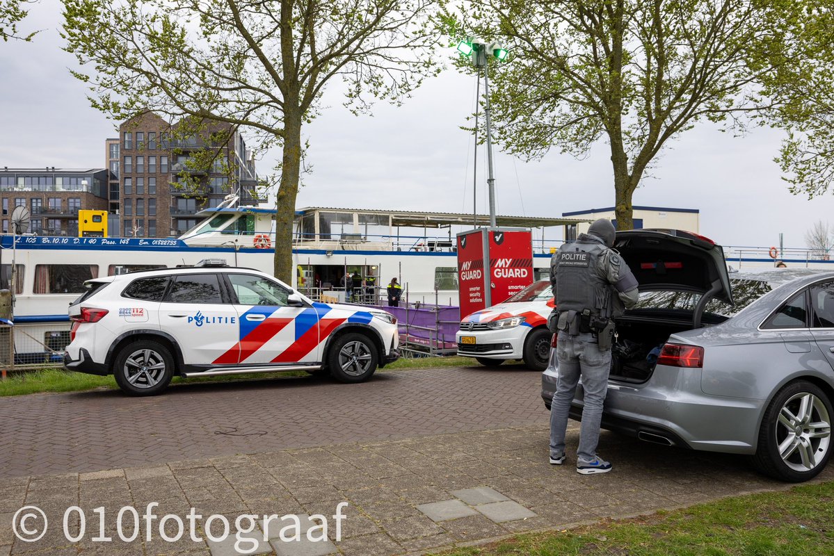 Arrestatieteam ingezet bij incident op asielboot in Hellevoetsluis
