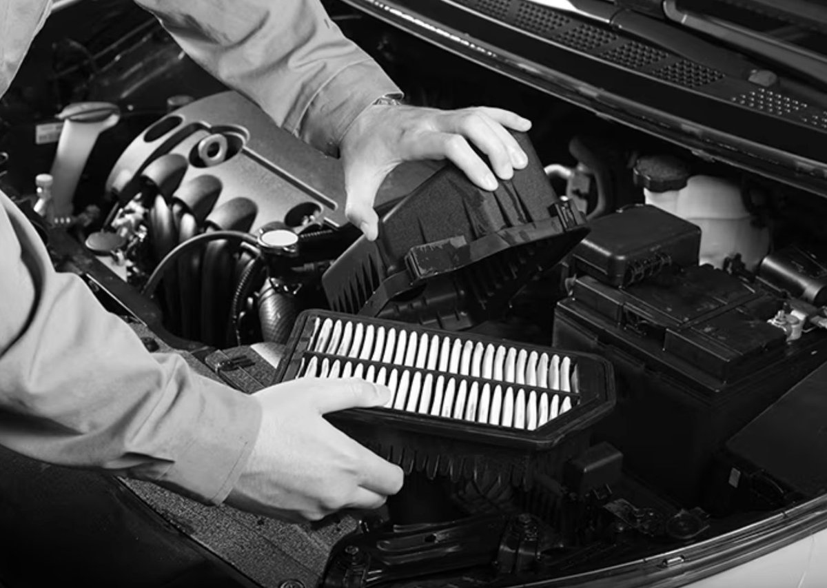 prestige_toyota's tweet image. Keep your engine protected and running efficiently with a clean engine air filter. Schedule your Toyota air filter service today.
🧷 bit.ly/3xOWNZb
.
.
.
#ToyotaService #EngineAirFilter #CarMaintenance #EngineCare #ToyotaCare