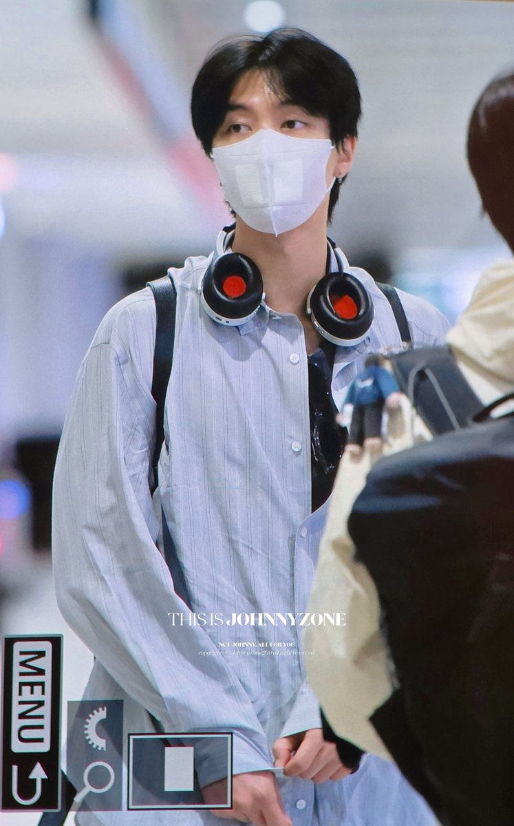 JohnnyZone209's tweet image. 260415 IST

건조고양이..? 촉촉고양이가 되세요 💦

#NCT127 #JOHNNY #쟈니 #ジャニー #서영호 #JOHNNYSUH #영호