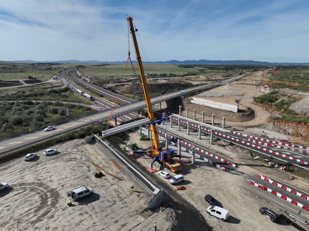 Óscar Puente tweet media