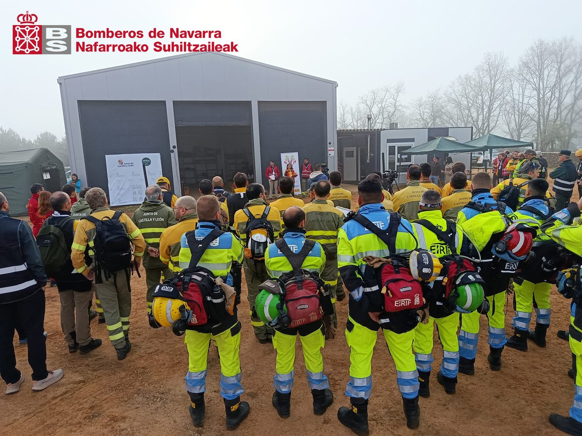 Bomberos y Bomberas – Suhiltzaileak tweet media