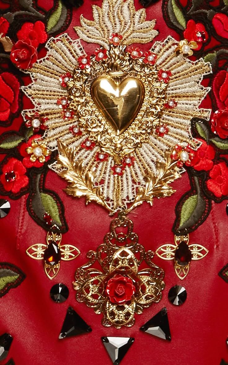 Rouge Noir tweet media