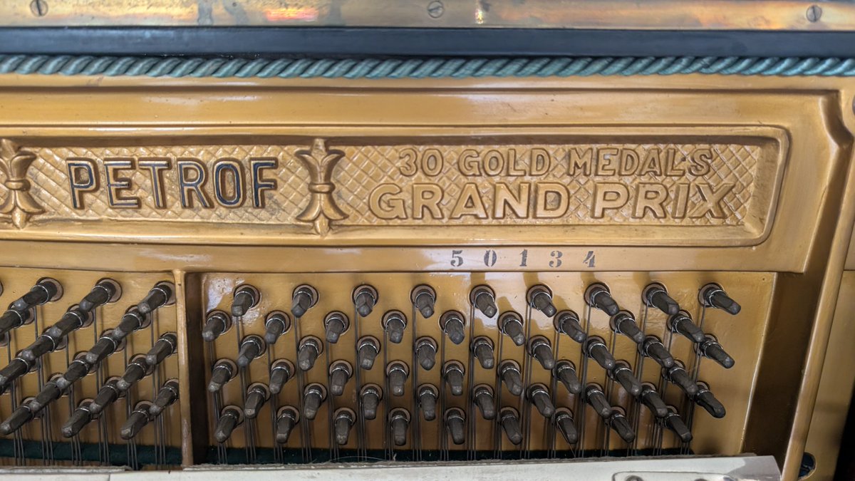 Hodina Syrael tweet media