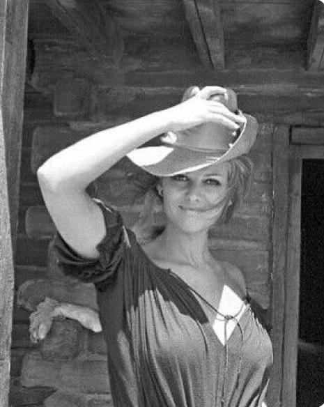 Dida_ti's tweet photo. Lo sai, mettersi ad amare qualcuno, è un'impresa. Bisogna avere un'energia, una generosità, un accecamento…

Jean-Paul Sartre
#RaccontodellaSera

Claudia Cardinale #NatiOggi https://t.co/zNVSgQXWfQ