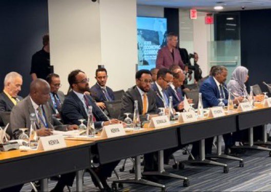 sntvnews1's tweet image. The Finance Minister @BihiEgeh  co-chaired the 28th Ministerial Meeting of the Horn of Africa Initiative with @WorldBank's  Vice President for Eastern and Southern Africa Ndiamé Diop during the Spring meetings in #WashingtonDC today focused on trade corridors. Regional
