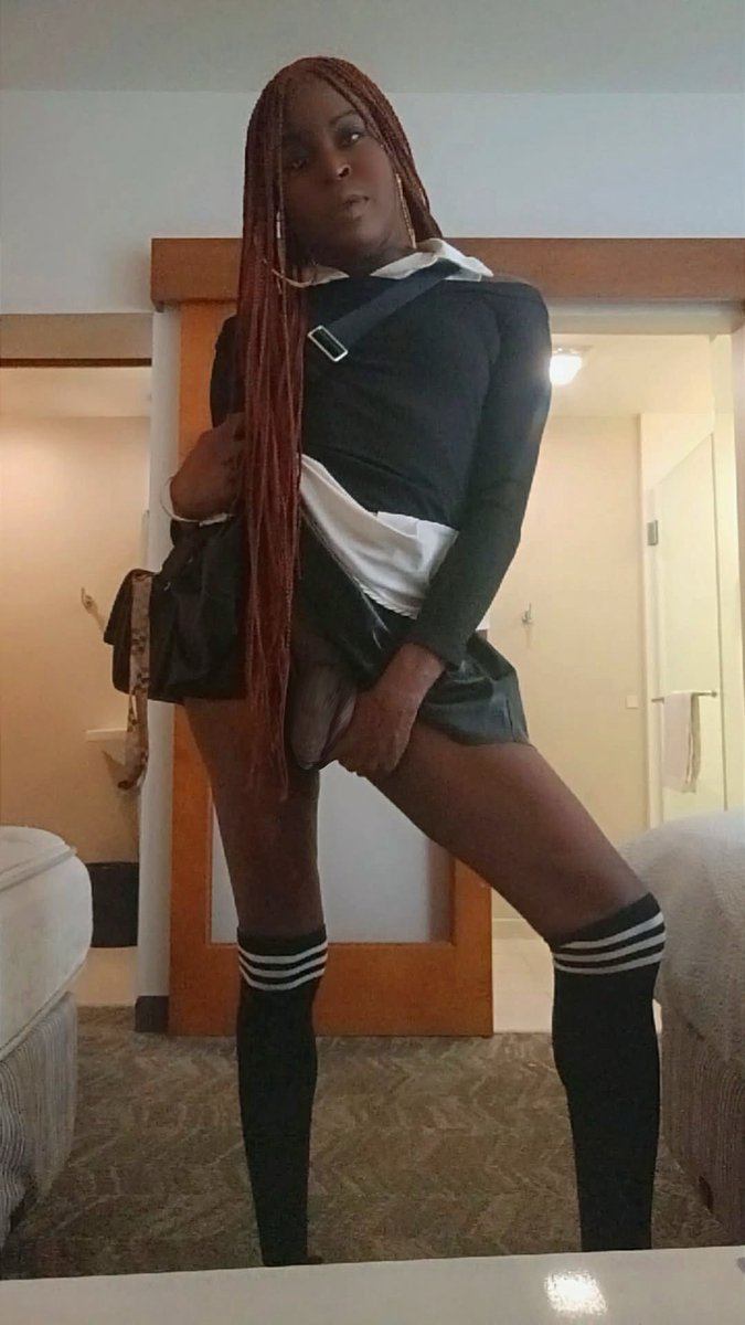 La’Shay Larue VISITING VEGAS APRIL27-30 tweet media