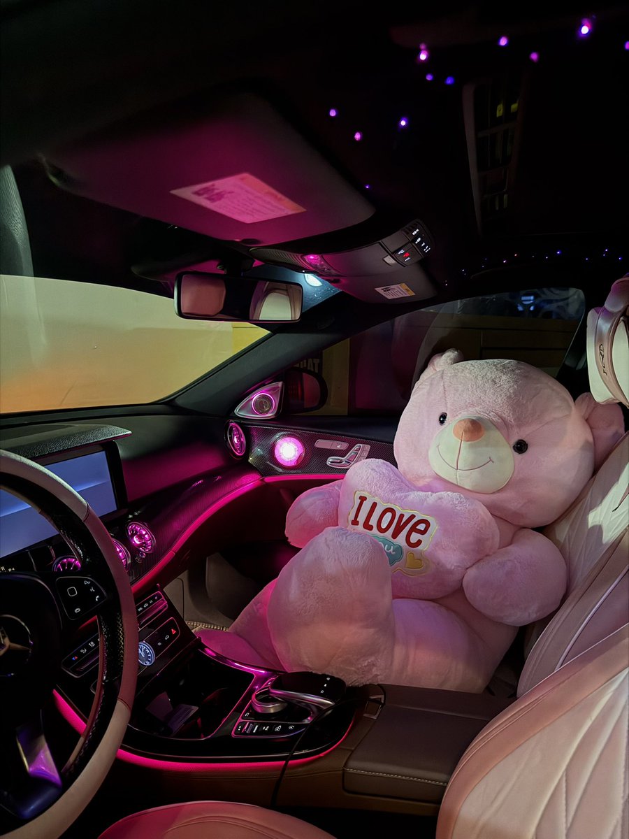 𝑫𝒊𝒗𝒚𝒂 💋💲 tweet media