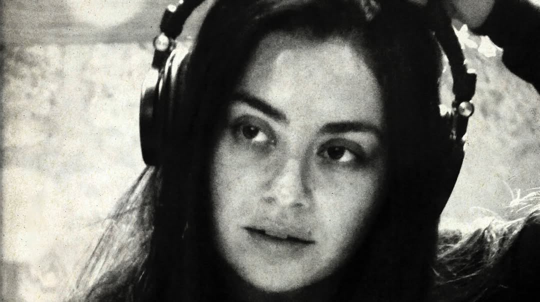 Info Charli xcx tweet media