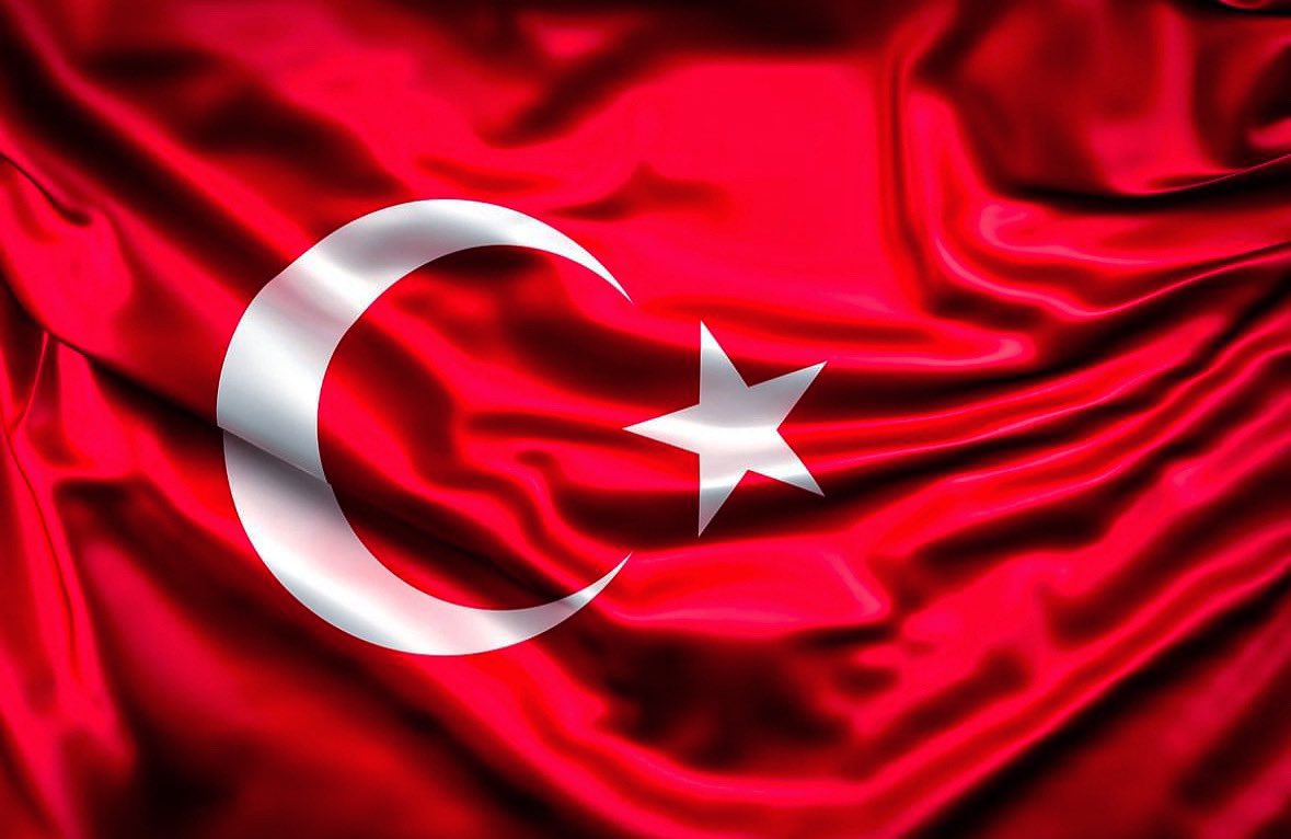 Şanlıurfa ve Kahramanmaraş'ta
okullarda meydana gelen hain
saldırılar sonucu hayatını kaybeden öğretmen ve öğrencilerimize Cenab-i Allah'tan rahmet, yaralılarımıza acil şifalar, yakınlarına sabır diliyorum.
Bu tür menfur saldırıların bir daha
yaşanmamasını temenni ediyorum.