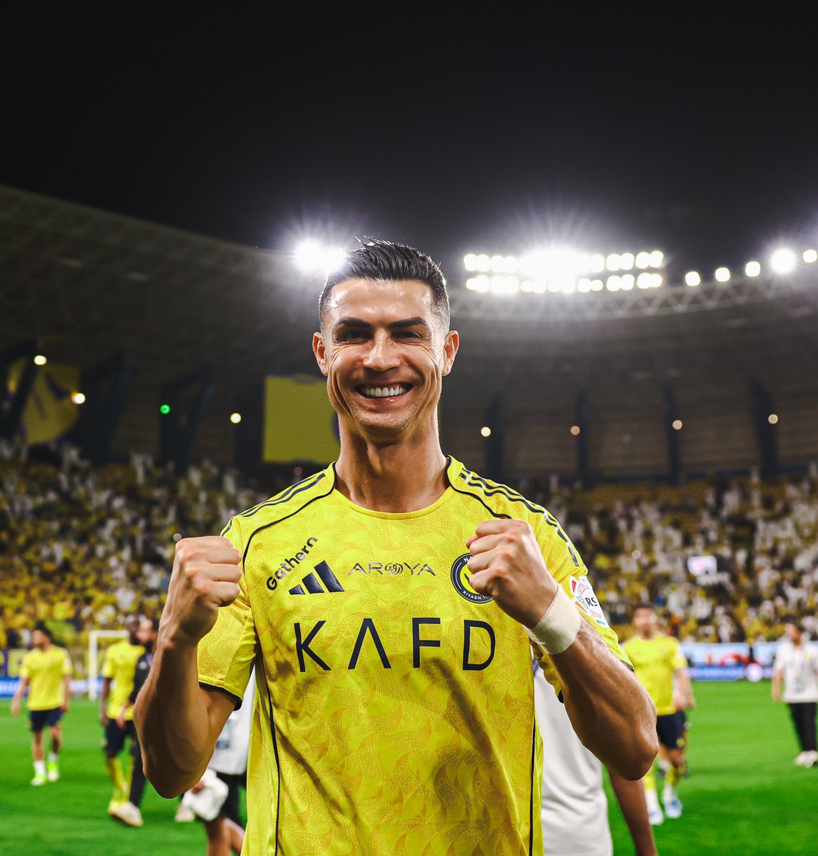 عمرو tweet media