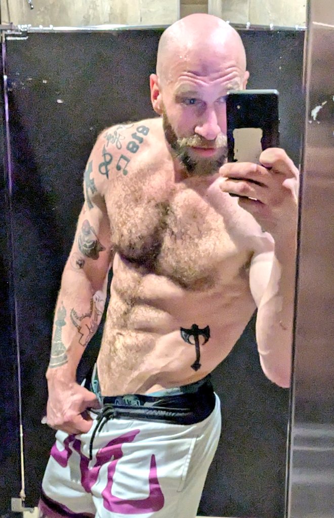 #strong  #footworship #findom #fitness #positive #onlyfans #sexy  #master #alpha #domdaddy #drain #support #cash #master #muscles #strong #bigguy #cashpig #humanwallet #man #model 

onlyfans.com/adamundercover