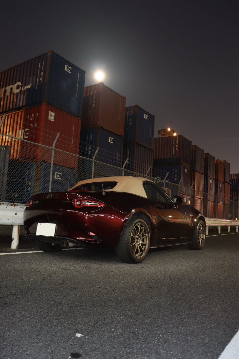 すーさん tweet media