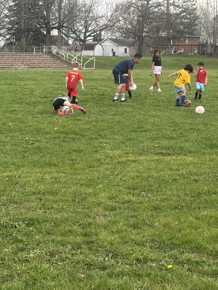 Roger 1st in Cuyahoga Falls tweet media