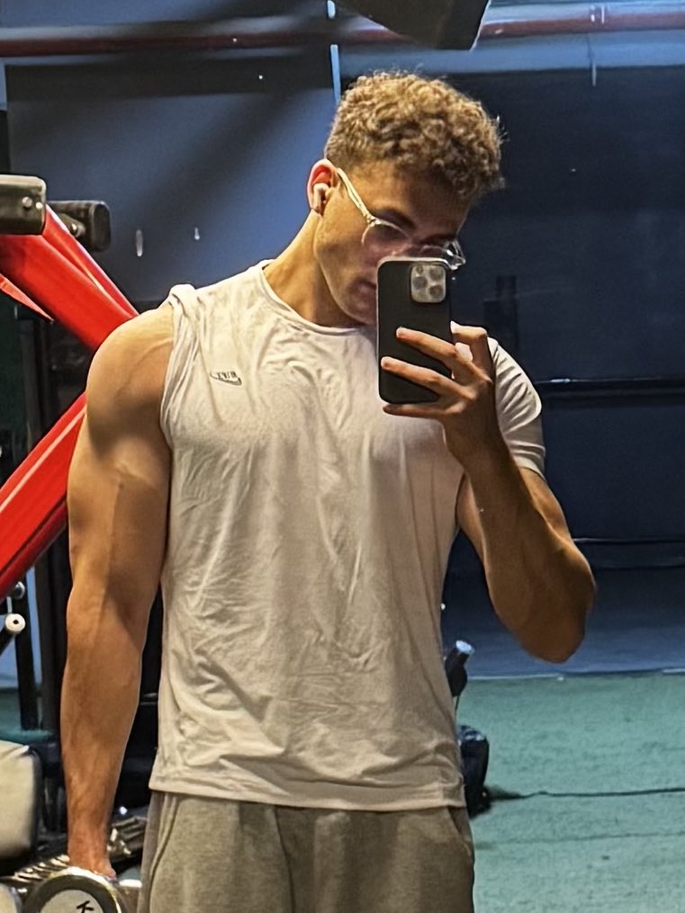 MahmouDead tweet media