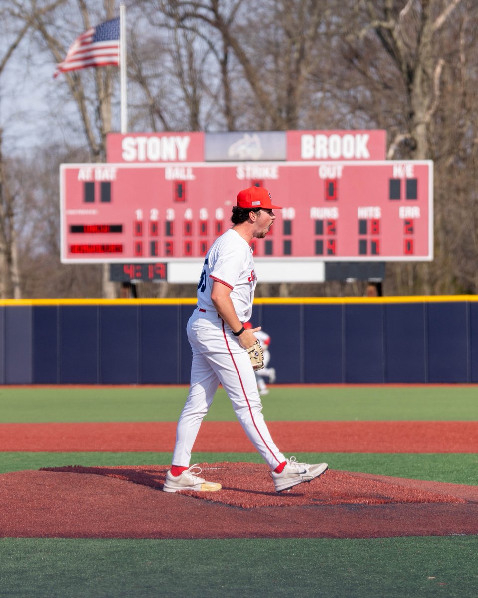 StonyBrookBASE's tweet photo. LET’S GO! 

🌊🐺 x #NCAABaseball https://t.co/MXYsvu8E5i