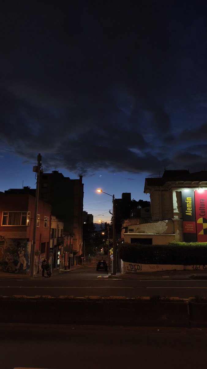 Liz Skywalker tweet media