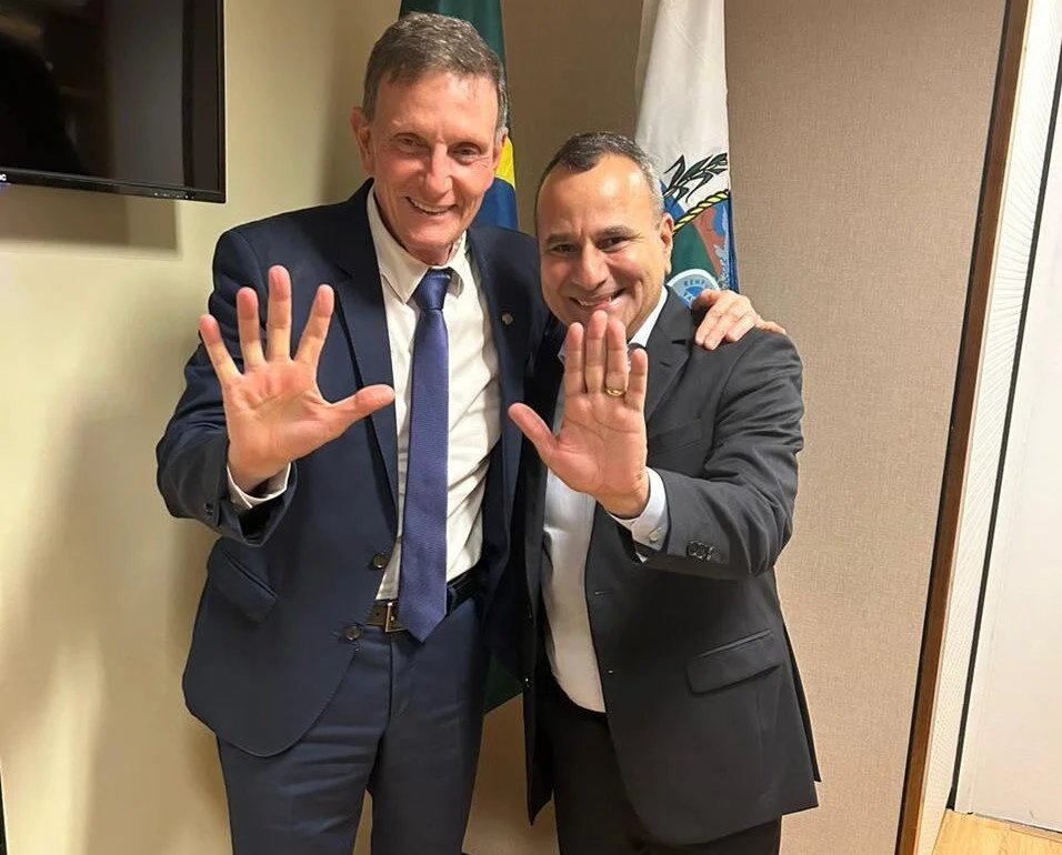 Eixo Político tweet media