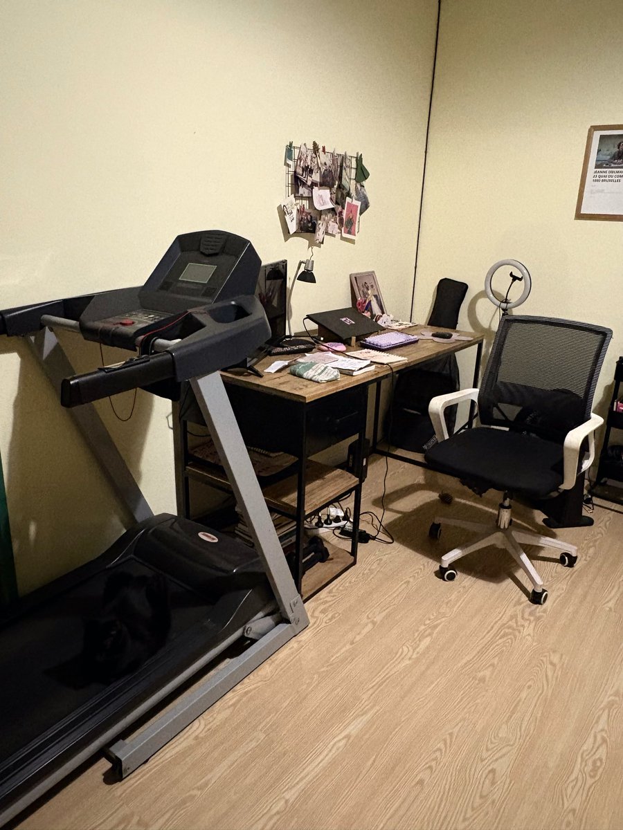 Florencia María tweet media