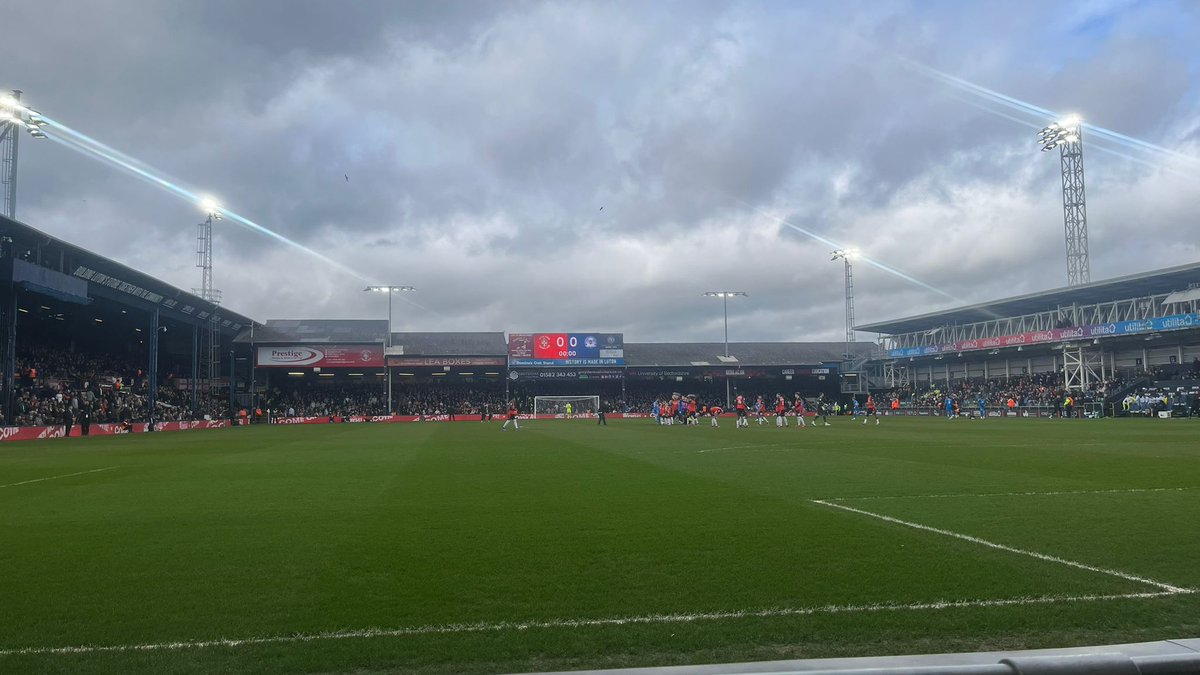 SamRoyOfficial_'s tweet photo. https://t.co/pcIy6Qwz8P my thoughts on Luton Peterborough today - have a read
#ltfc #leagueone https://t.co/uWLu0ZscPI