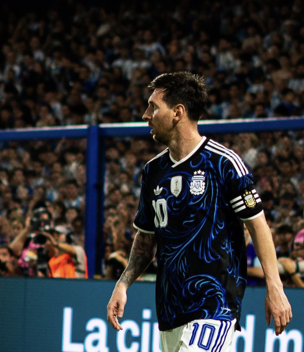 عزيز tweet media