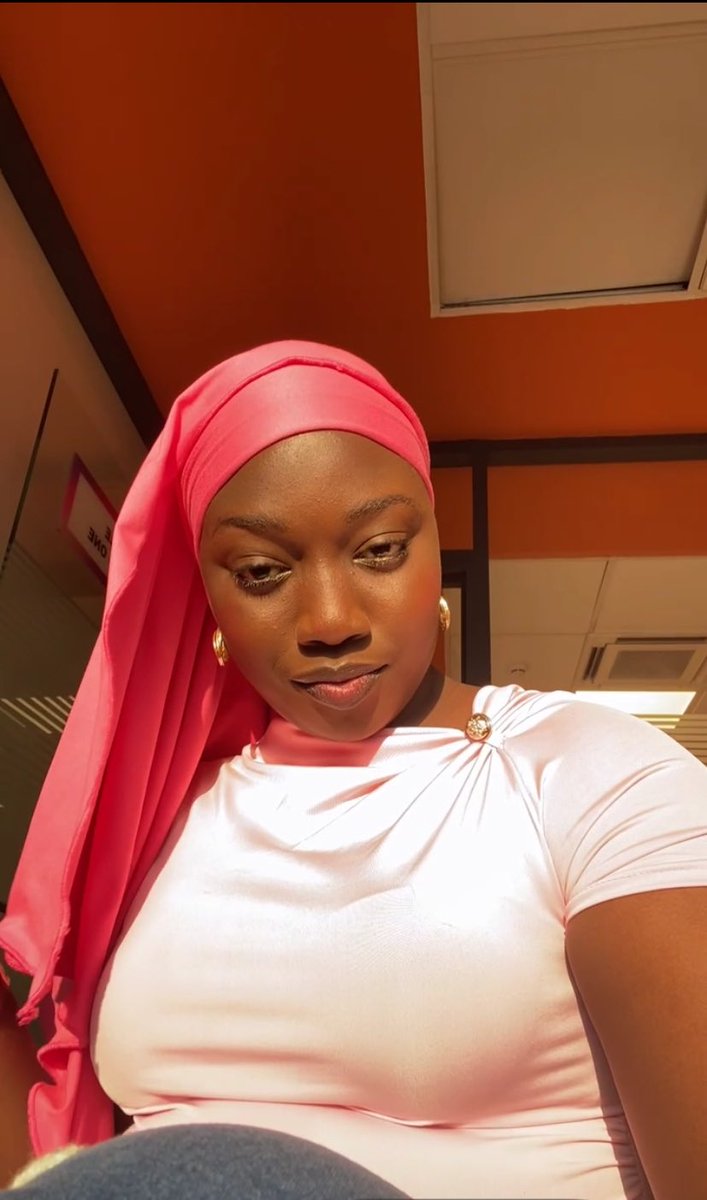 Coco paris 💋 tweet media