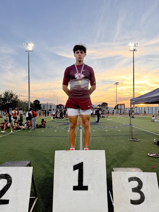 Jesse Tovar tweet media