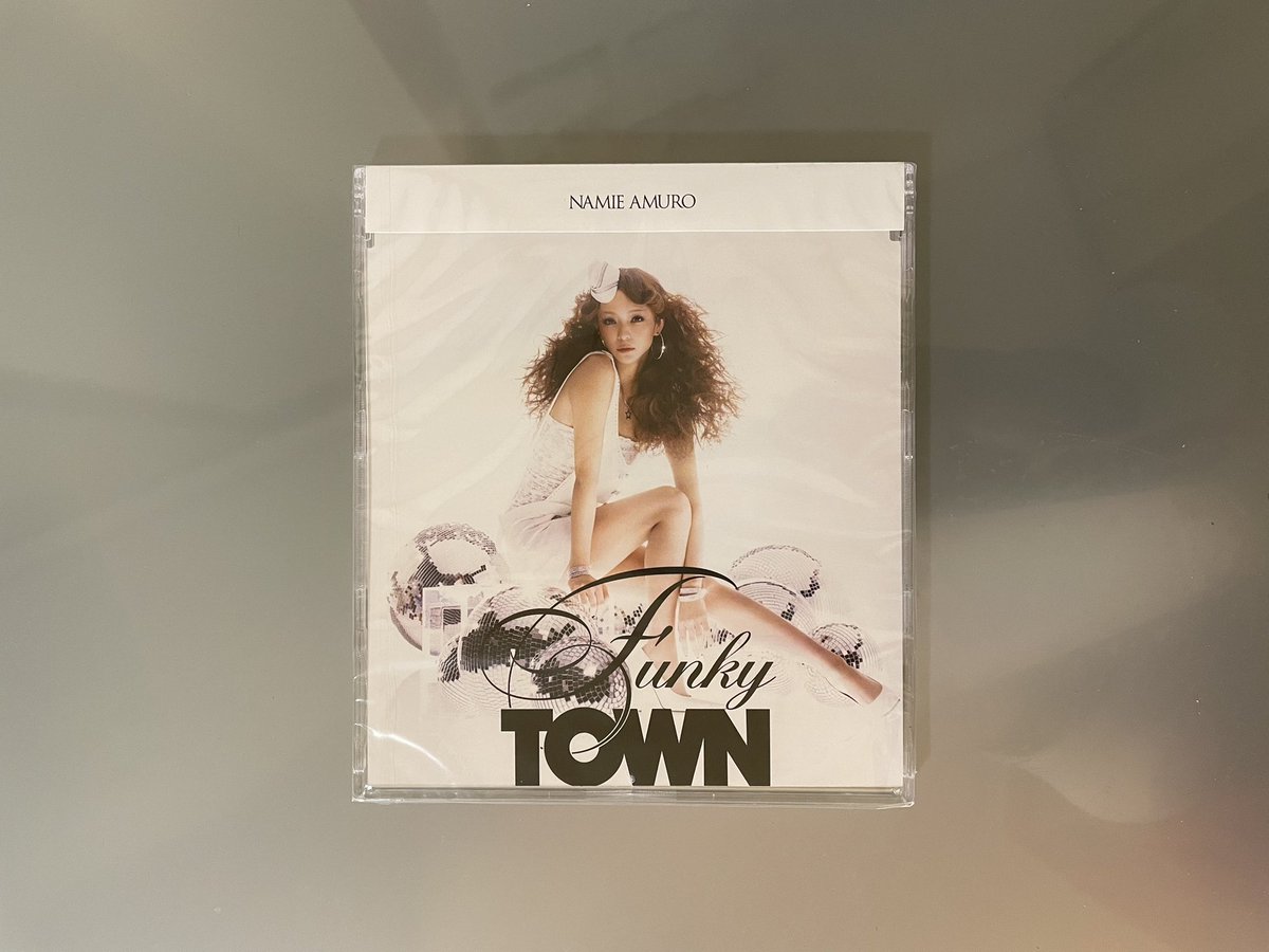 hanimage58's tweet photo. 2007年4月4日に安室奈美恵ちゃんの「FUNKY TOWN」が発売されて19周年。安室ちゃんも出演した「新リプトン リモーネ」CMソングでした。HIP HOPとR&amp;Bを軸にした奈美恵STYLE全開の作品に仕上がっております。PVでは長い髪をなびかせてダンスする安室ちゃんがとても美しいです。
#安室奈美恵
#FUNKYTOWN https://t.co/JM7UafZ1PG